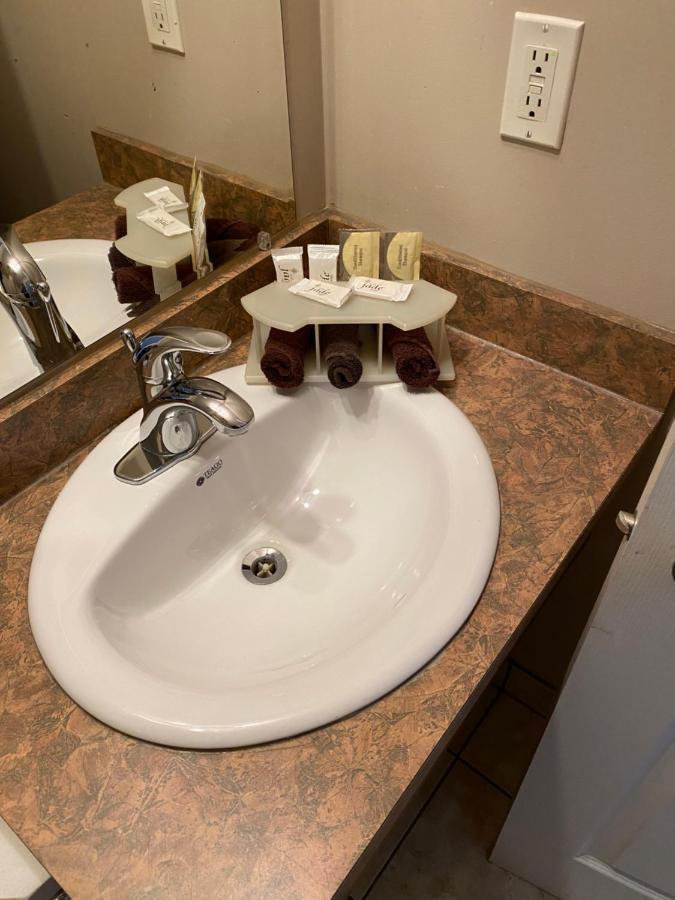 Aspen Motor Inn Drayton Valley Ngoại thất bức ảnh